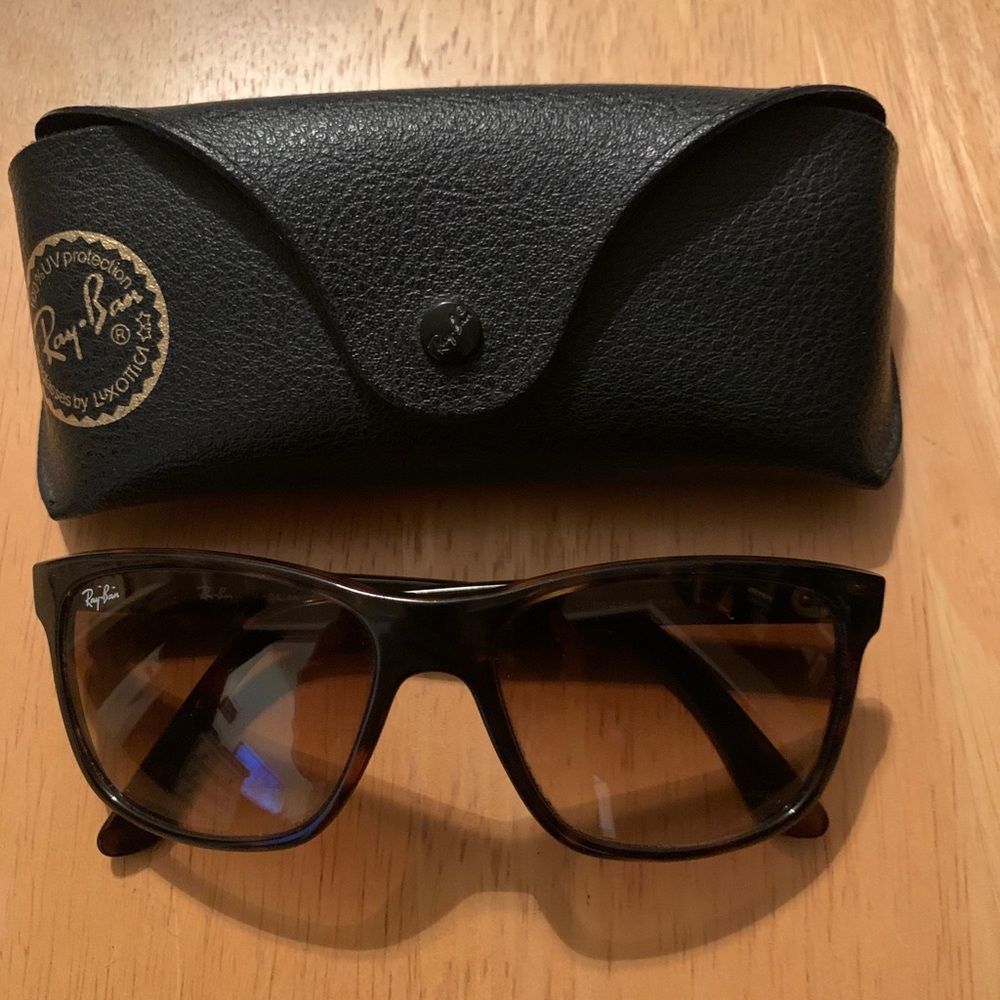 Rayban Wayfarer sunglasses